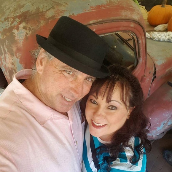 Meet your Posher, Perpetual Pieces - Picture 4 of 8